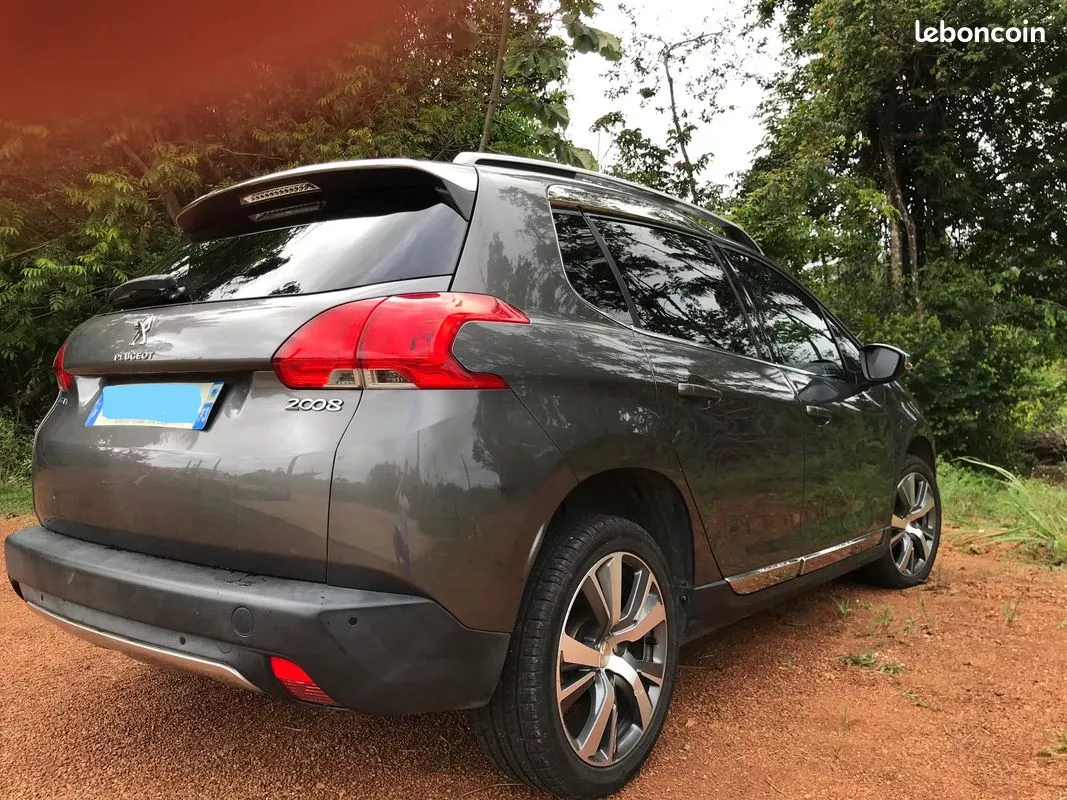 Peugeot 2008 - 110CV - EAT6 2016 - hassan976