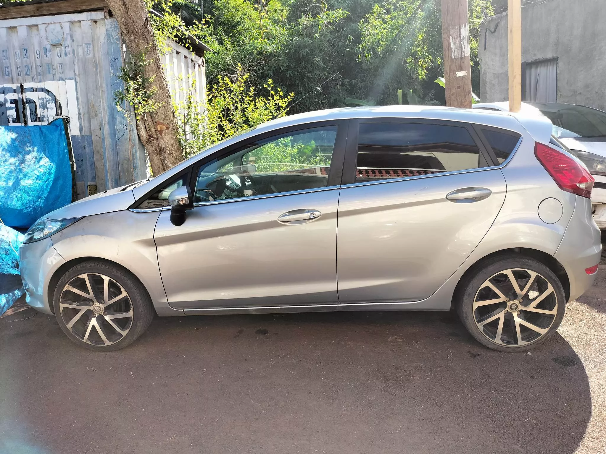 Vente Ford fiesta 5000€